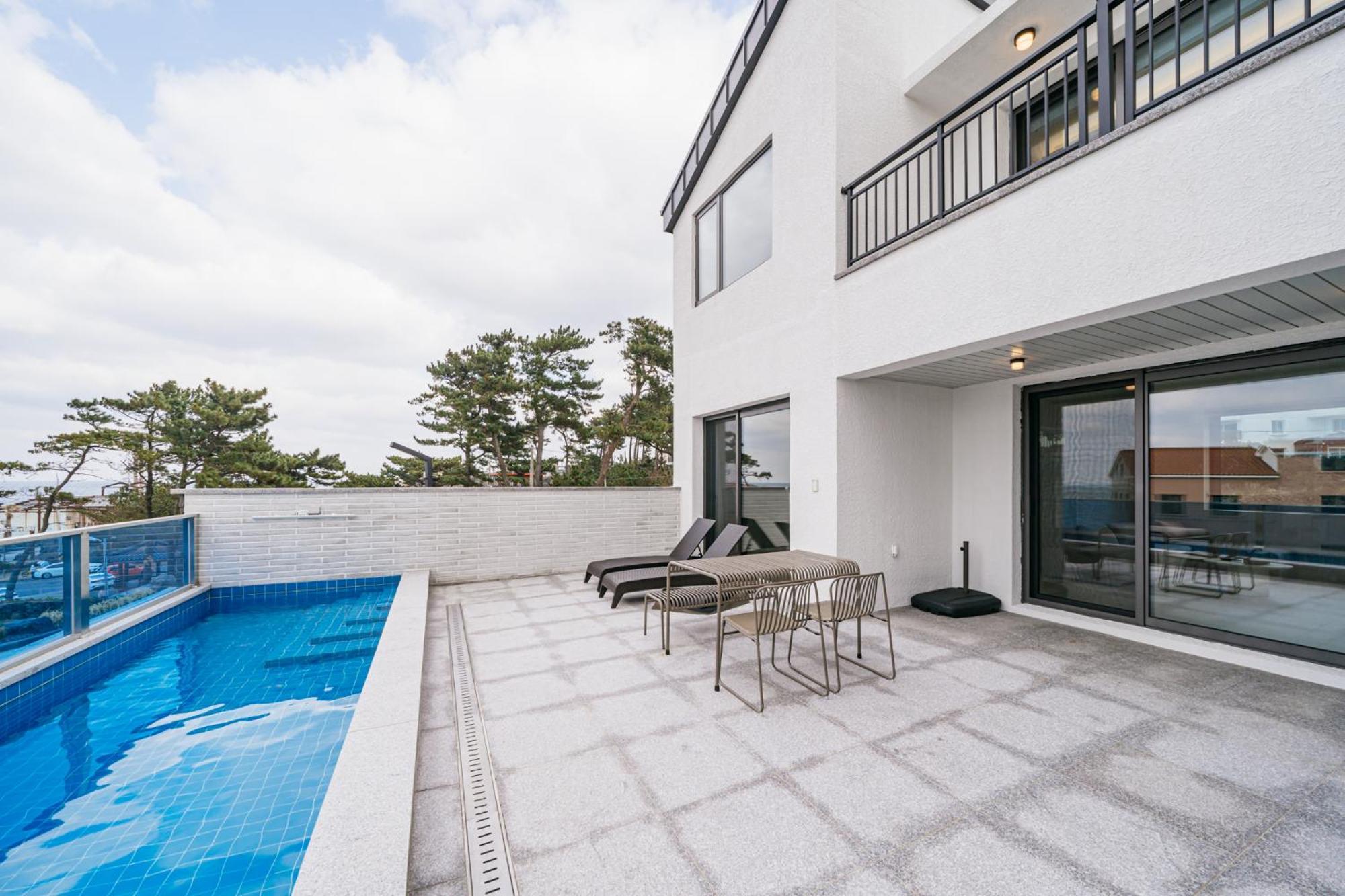 Ddosi Aewol Pool Villa Чечжу Екстер'єр фото