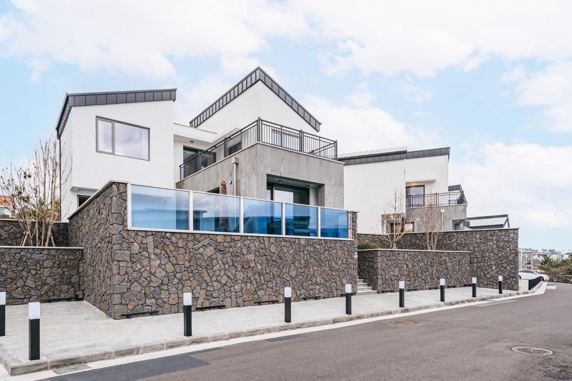 Ddosi Aewol Pool Villa Чечжу Екстер'єр фото